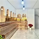 Quiet Beachfront Oasis - Dona Sofia Апартаменты *