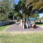 Quiet Beachfront Oasis - Dona Sofia * Фуэнхирола