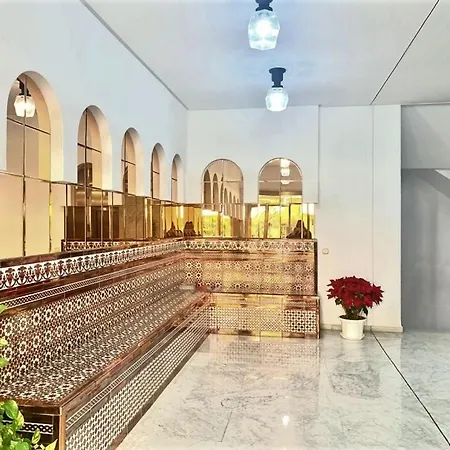 Quiet Beachfront Oasis - Dona Sofia Апартаменты *