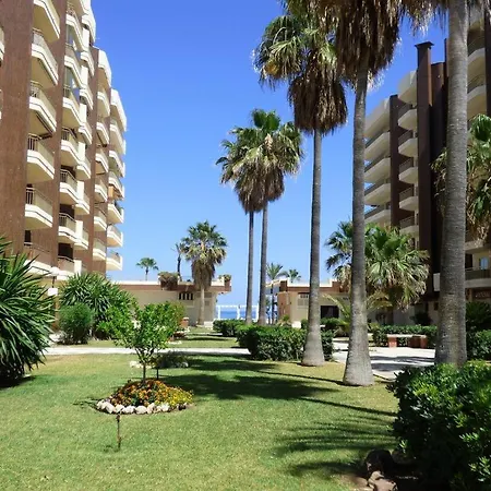 Apartment Cosy Beachfront 2bdr Dona Sofia Fuengirola