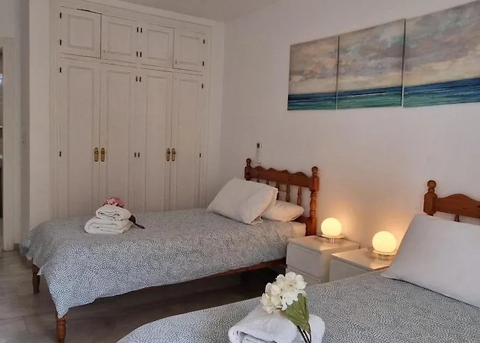 Appartement Quiet Beachfront Oasis - Dona Sofia